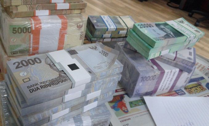 Baru Sepekan, Stok Uang Baru Mulai Menipis